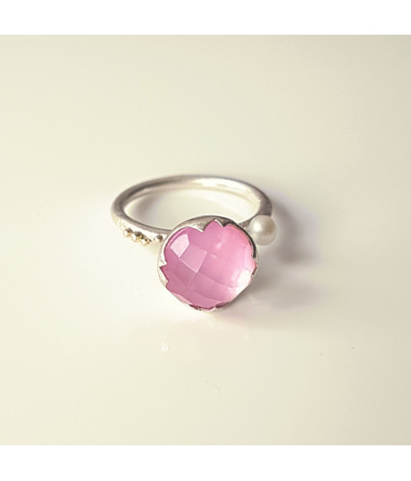 inel Sleeping Beauty din argint si granulatie aur 14k cu safir roz, sidef, cuart si perla de cultura